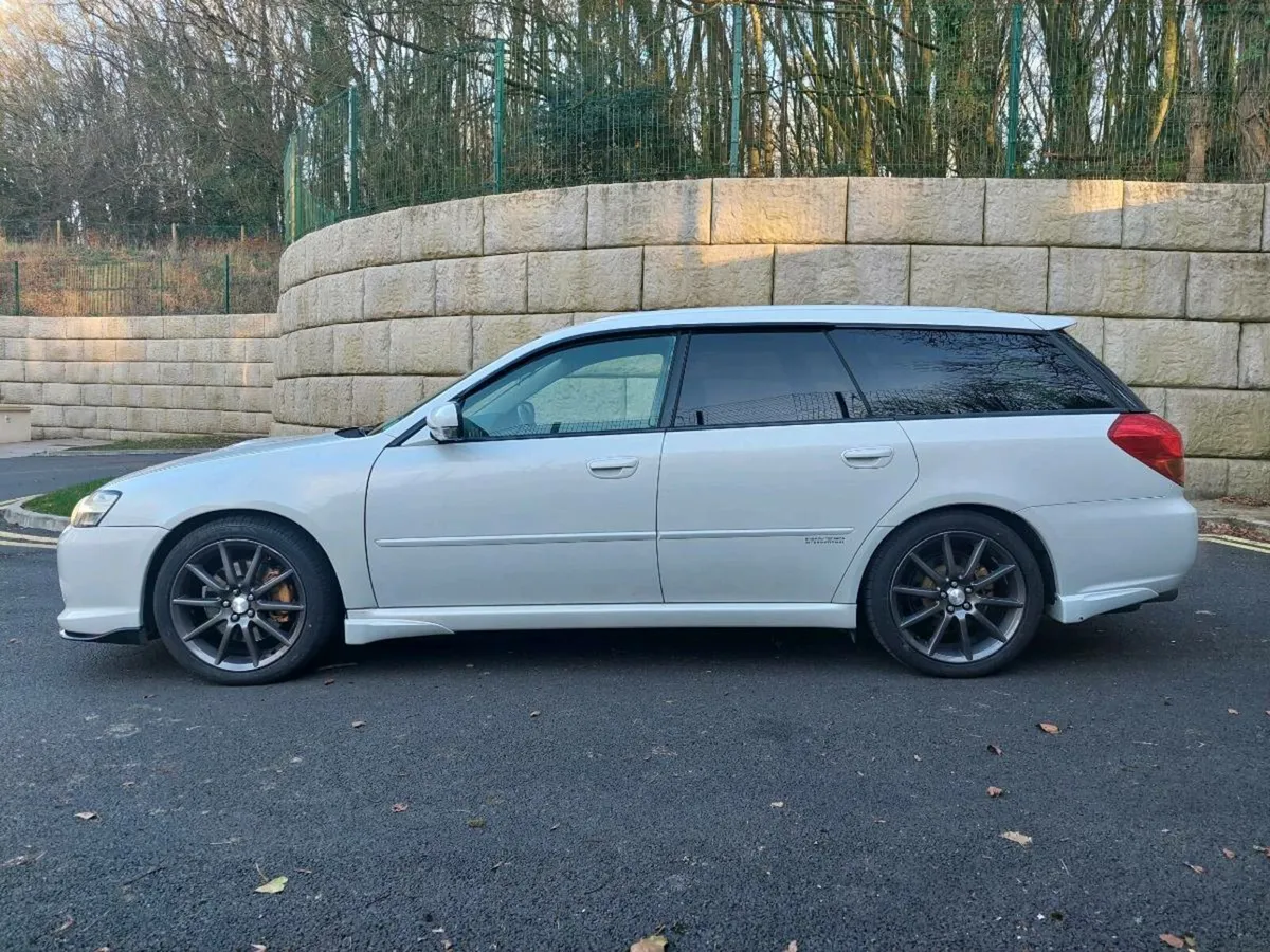 Subaru Legacy - Image 3