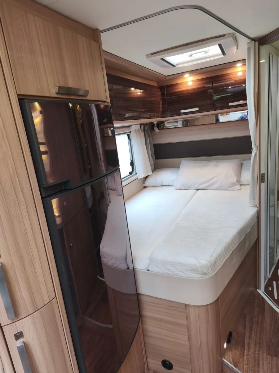 2015 4 berth low profile stunning motorhome - Image 4