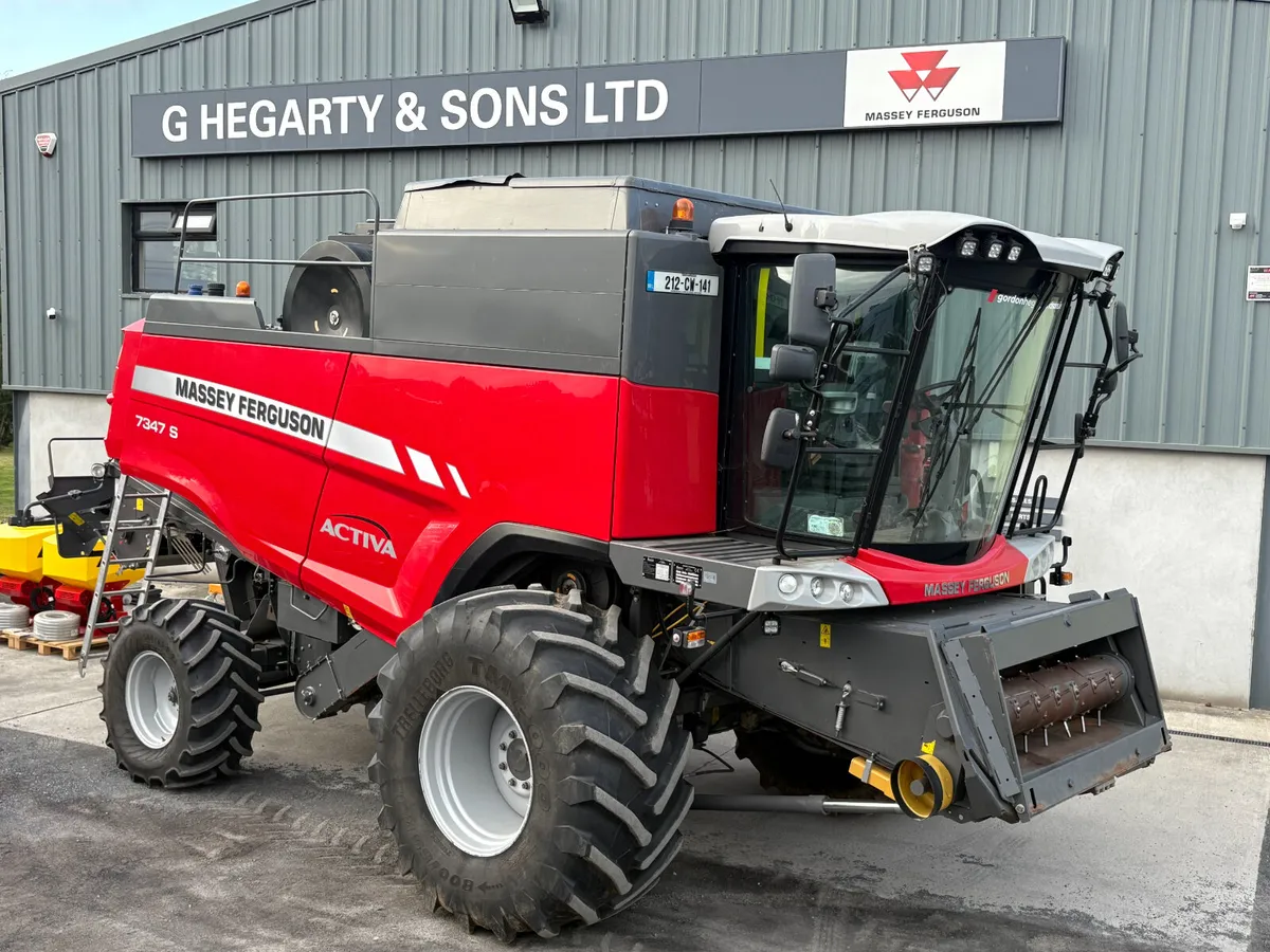 Massey Ferguson Activa 7347 S Combine - Image 2