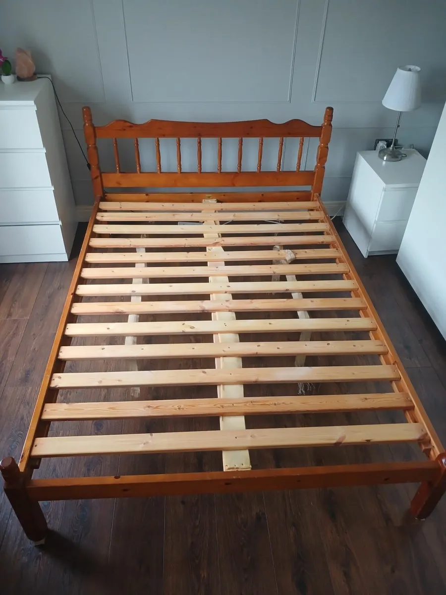 Double bed - Image 2