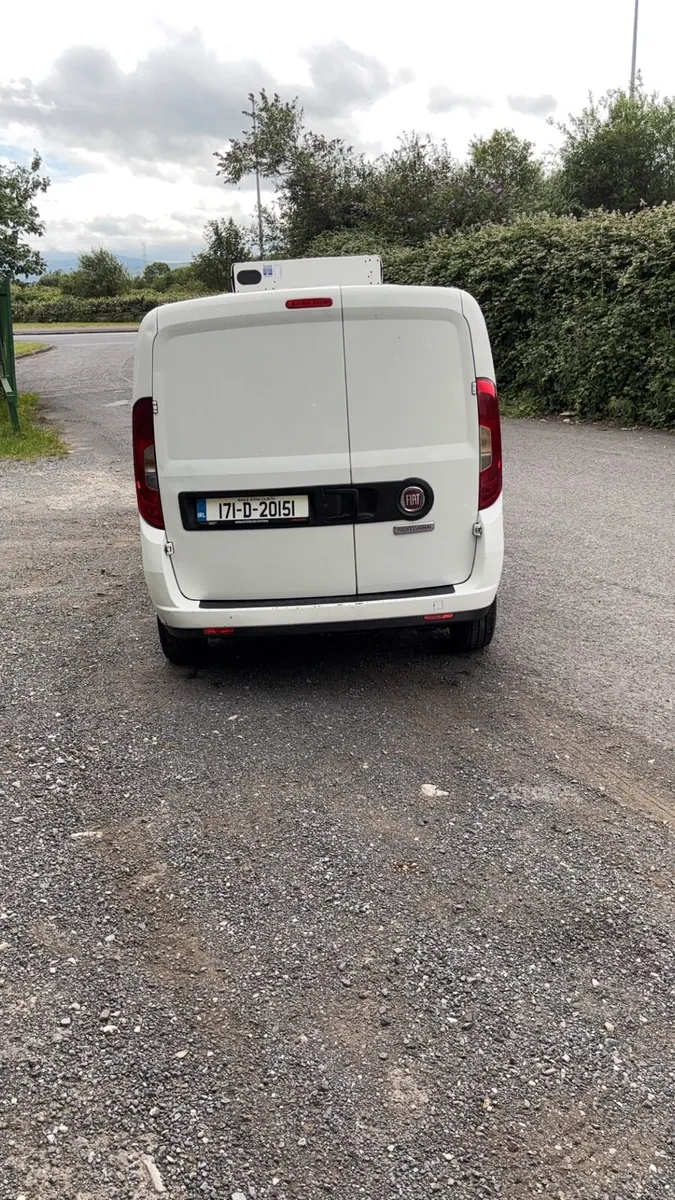 2017 fiat Doblo fridge van lwb - Image 3
