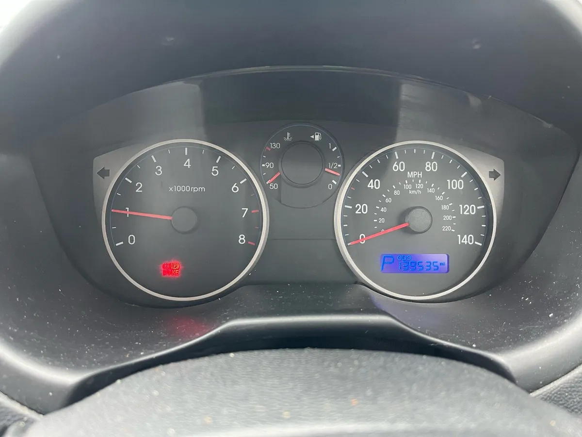 Hyundai I20 1.4 Comfort 5DR Auto - Image 2
