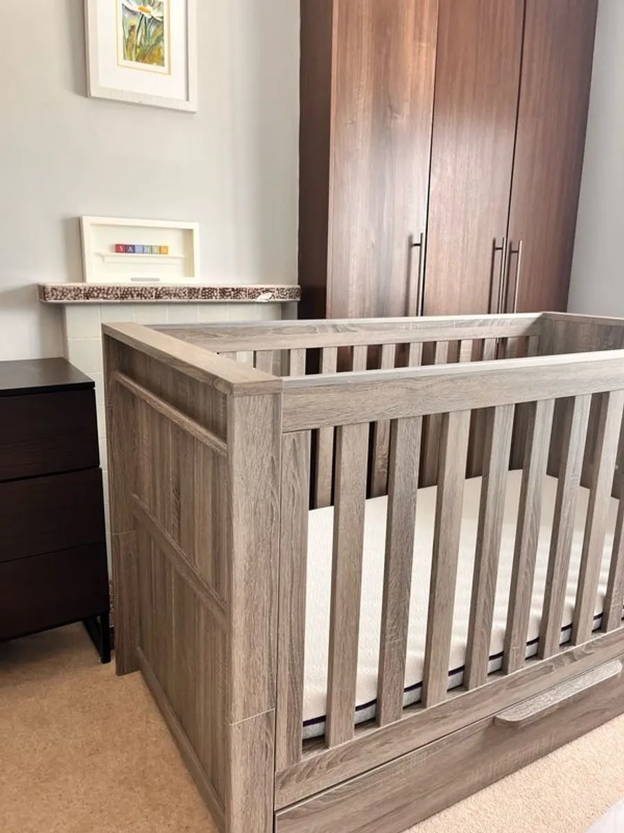 Mamas & Papas Franklin Cot Bed - Image 1