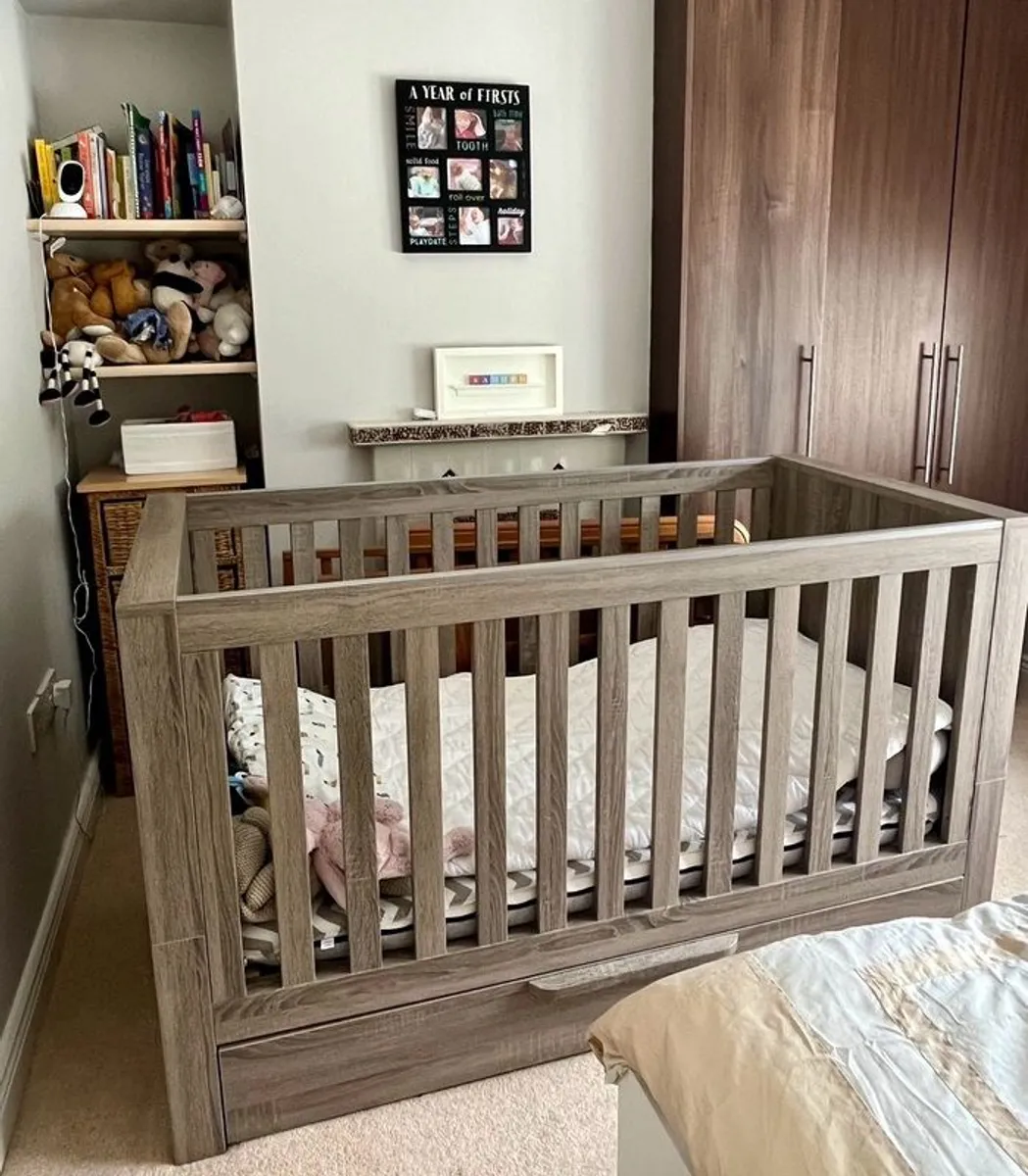 Mamas & Papas Franklin Cot Bed - Image 2