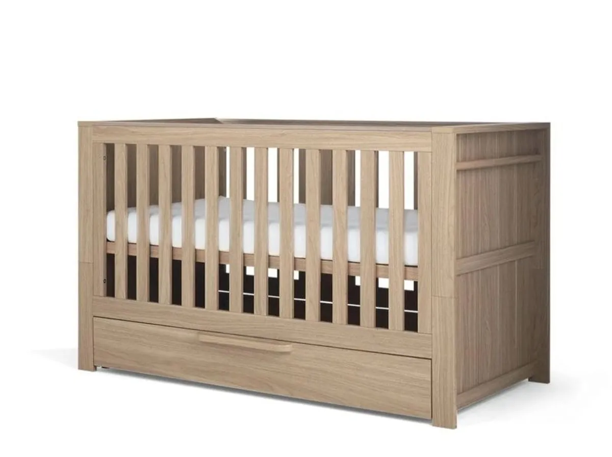 Mamas & Papas Franklin Cot Bed - Image 4