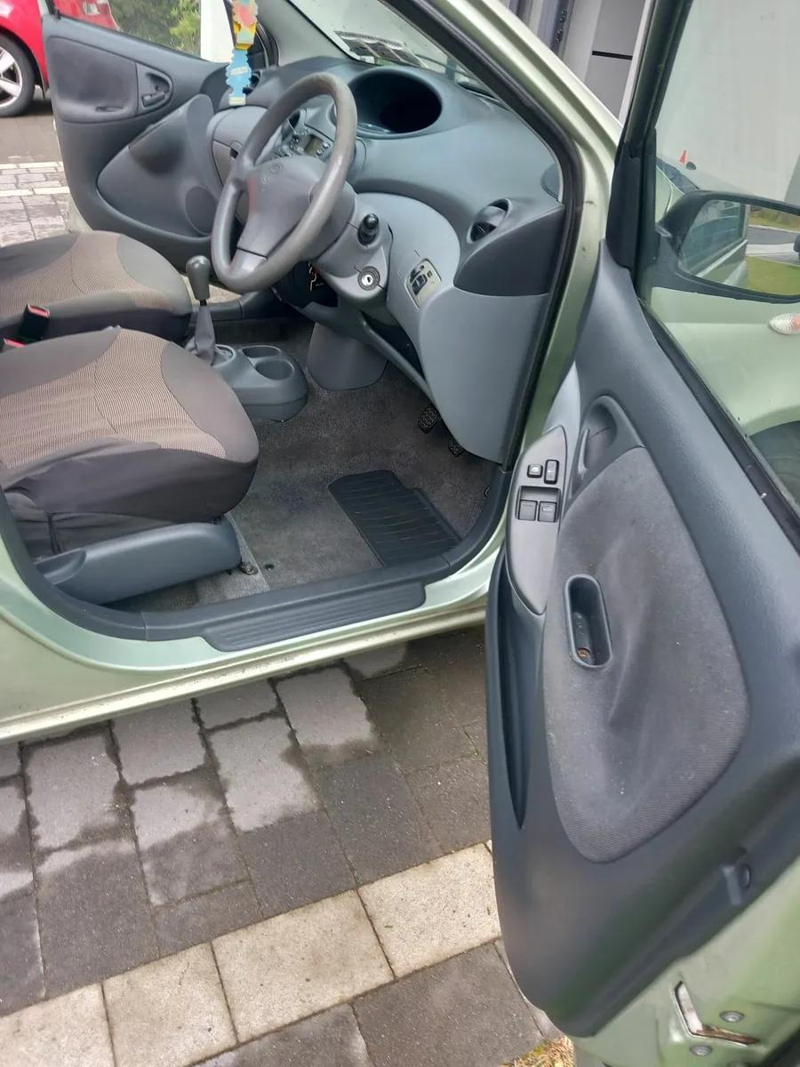 Toyota Yaris  1.0  2002. - Image 3