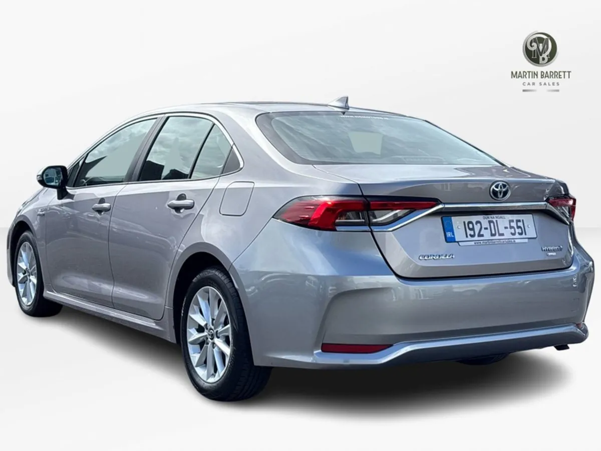 Toyota Corolla Luna SAL 4DR Auto Hybrid Irish Car - Image 4