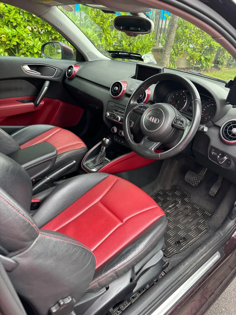 Audi A1 2011 - Image 4