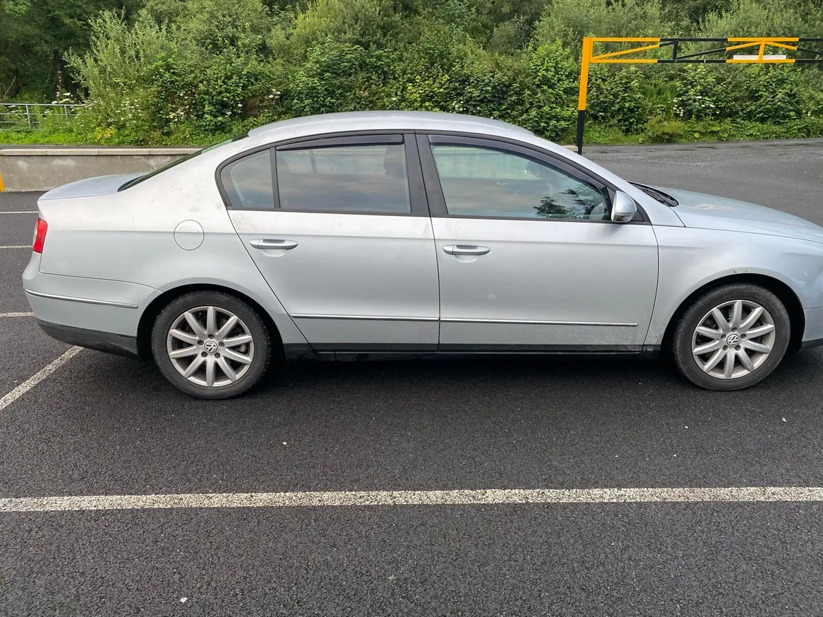 Volkswagen Passat 2008 1.9 tdi Bluemotion - Image 1