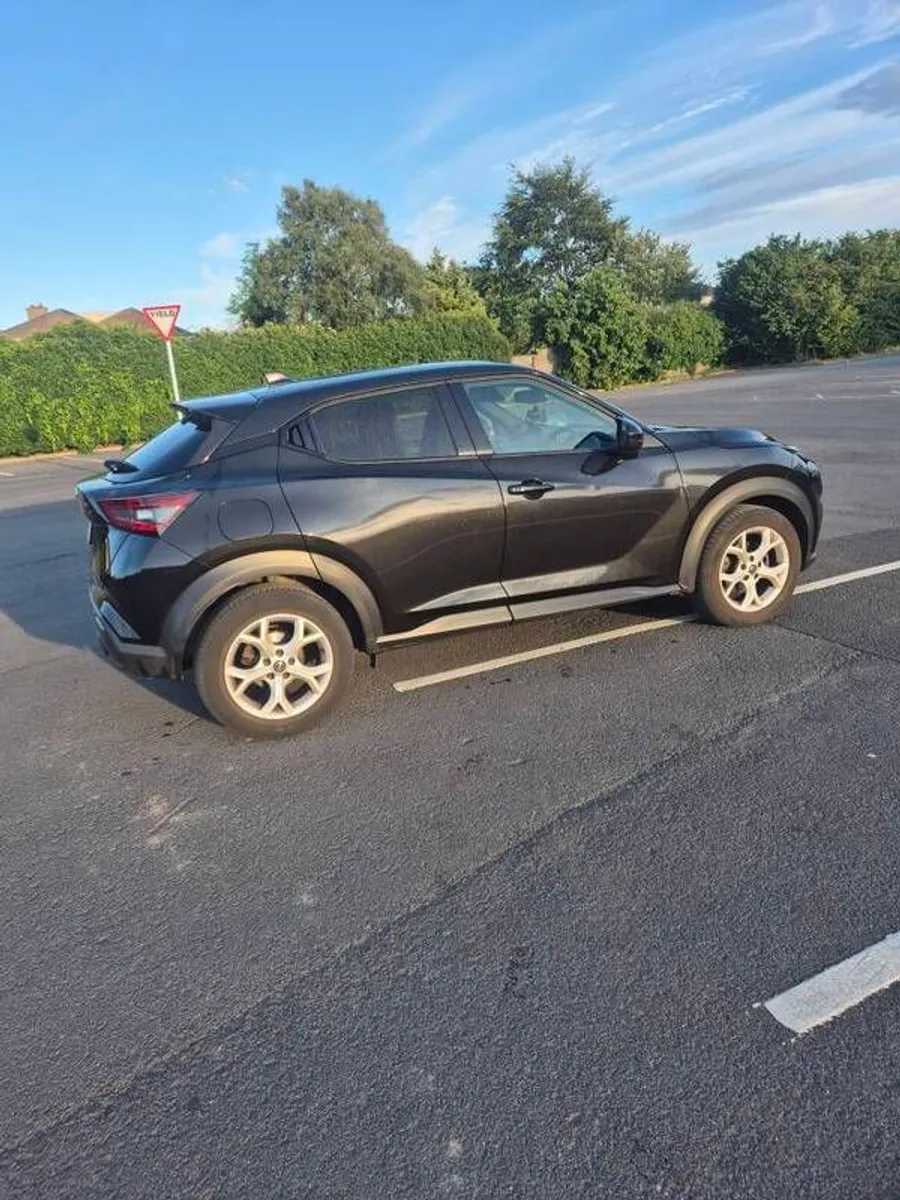 2021 Nissan Juke - Image 3