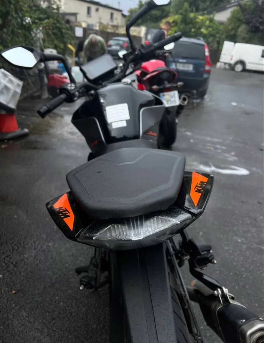 Ktm duke 390 - Image 2