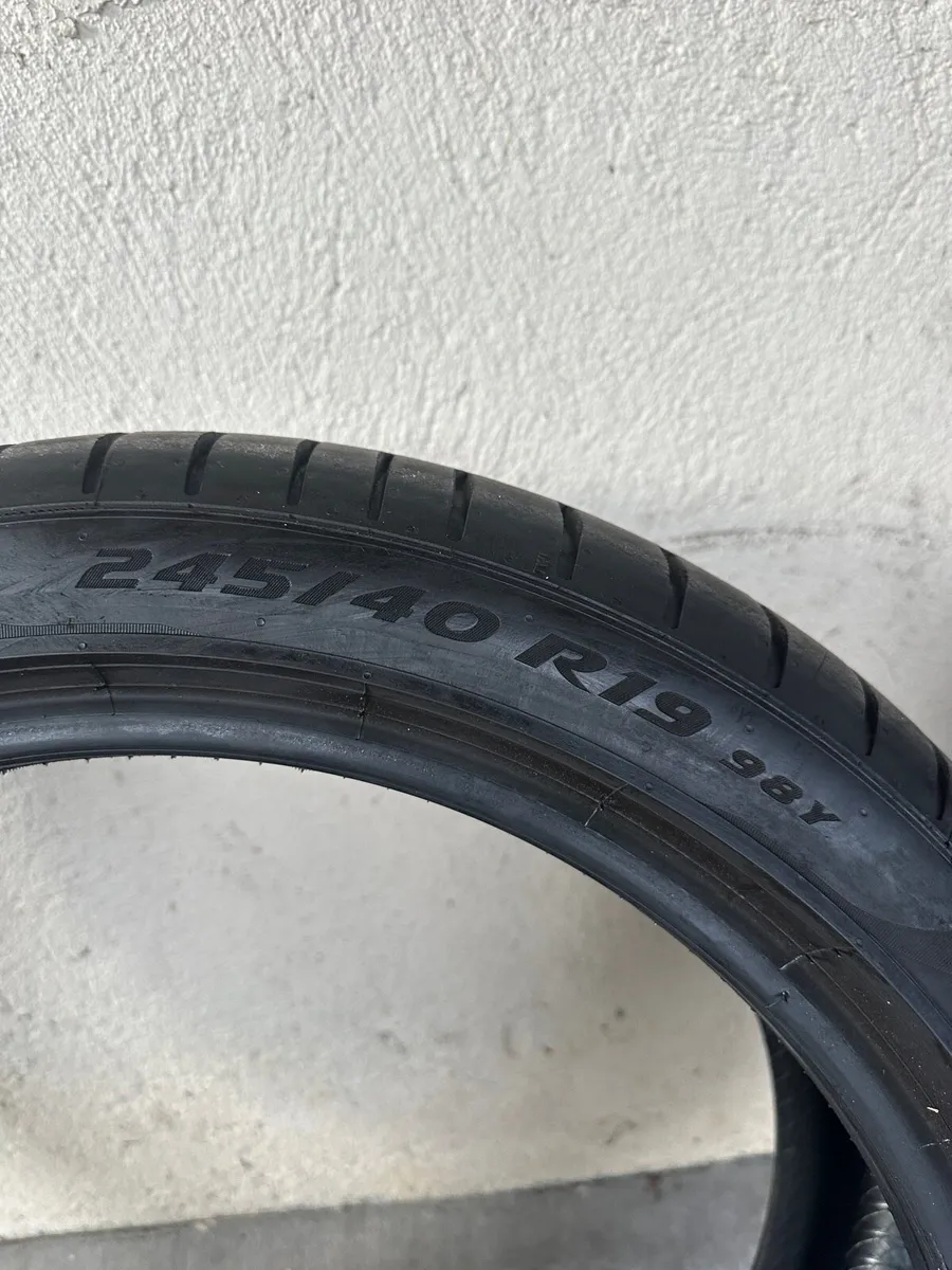 Pirelli 245/40R19 6mm+ 3x available - Image 2