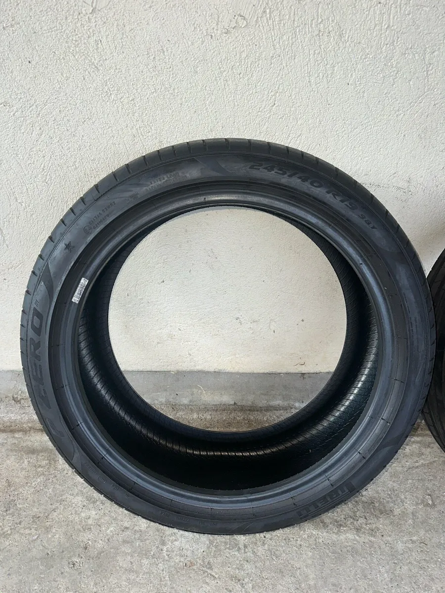 Pirelli 245/40R19 6mm+ 3x available - Image 1