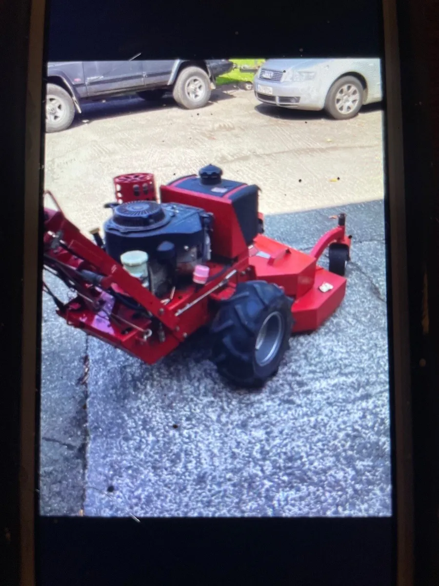 Ferris Commercial lawnmower - Image 3