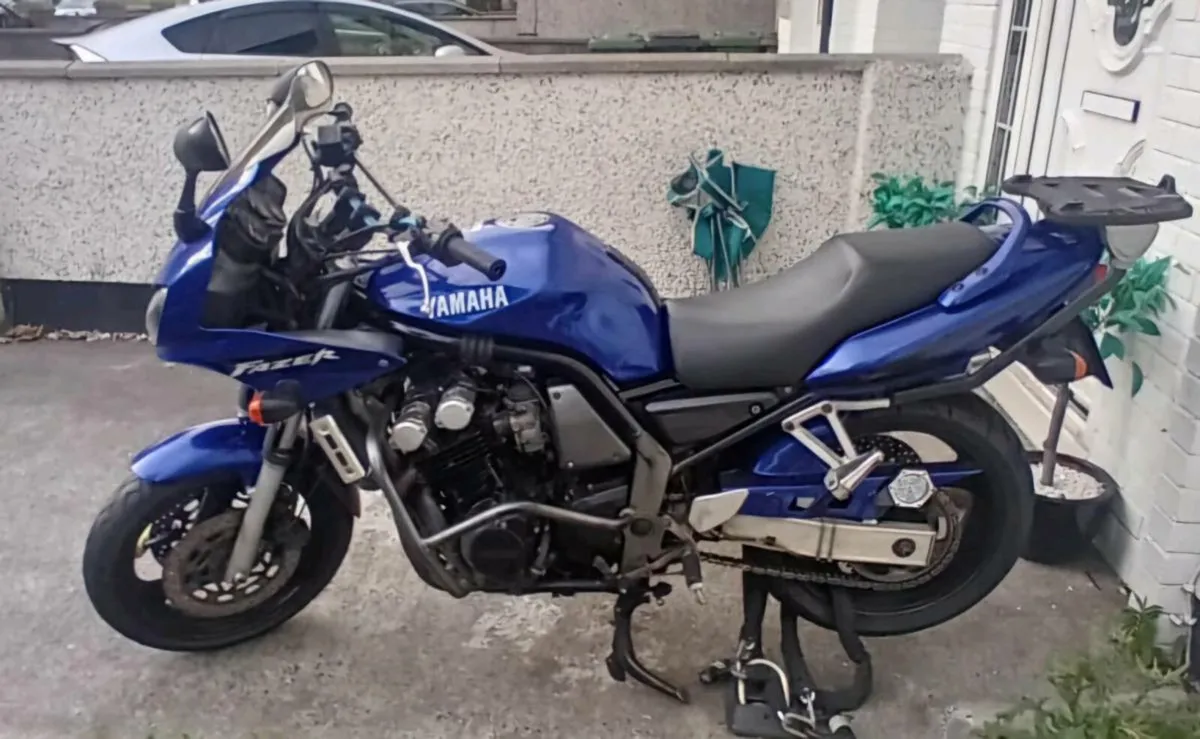 Yamaha fazer excellent condition - Image 2