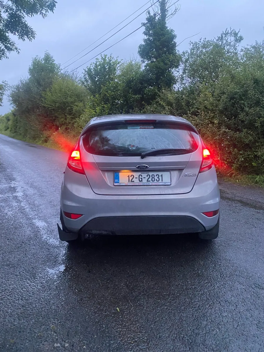 Ford fiesta 2012 - Image 4