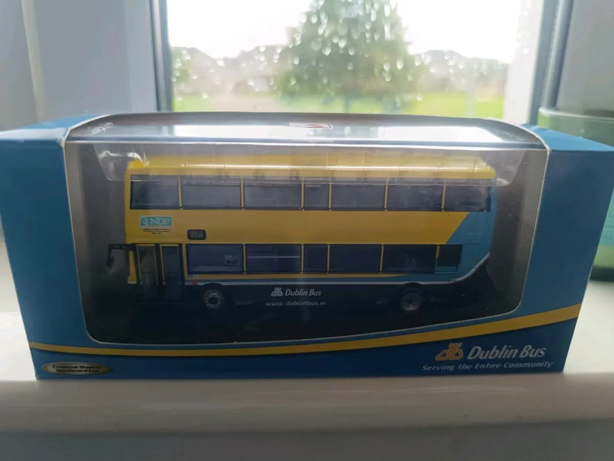 Dublin bus die cast  ax alx 400