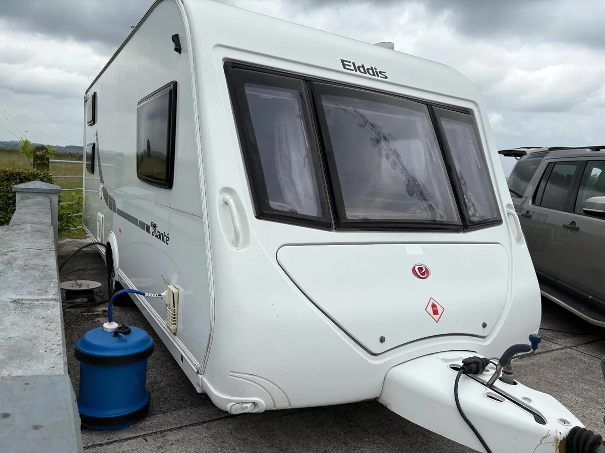 Elddis Avante 566 - 6 Berth Caravan - Image 1