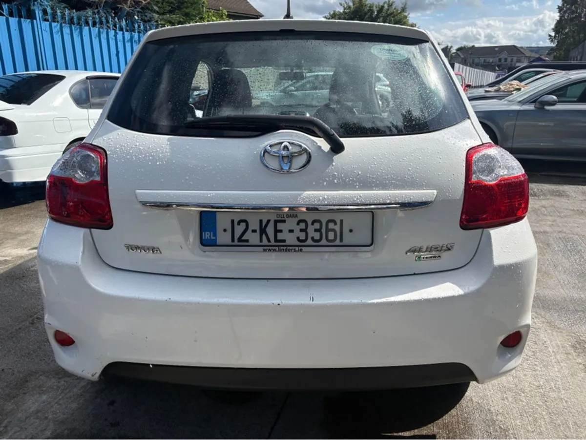 Toyota Auris New DOE Amazing Value NO VAT - Image 2