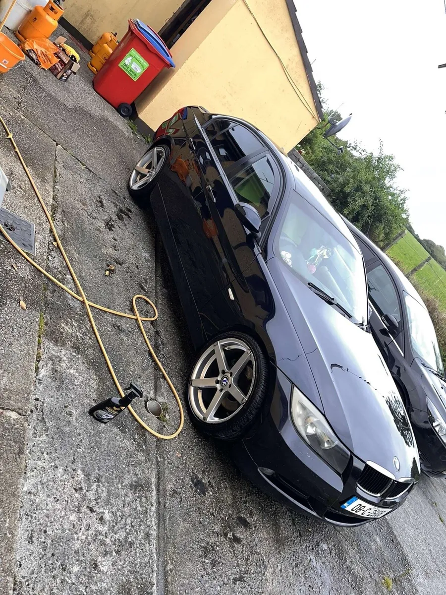 BMW 320d - Image 2