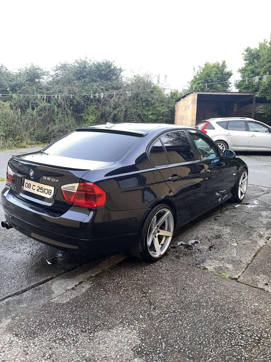 BMW 320d - Image 4