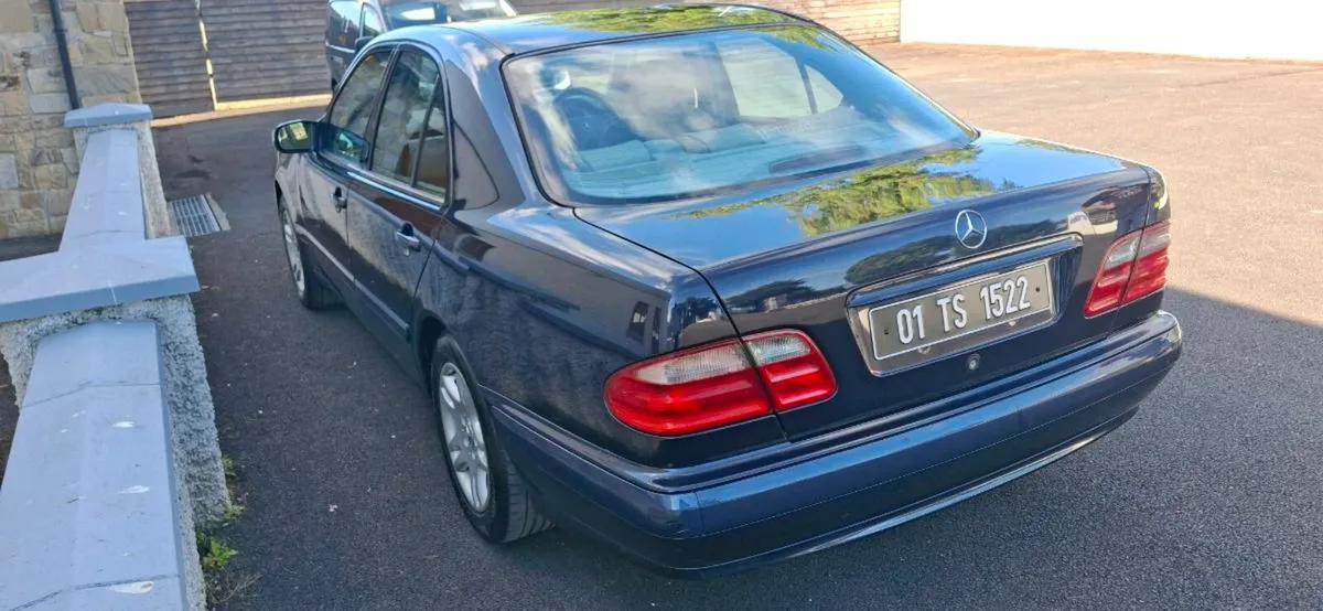 MERCEDES E270 cdi - Image 3