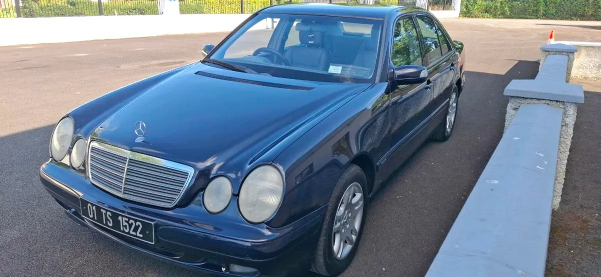 MERCEDES E270 cdi - Image 4