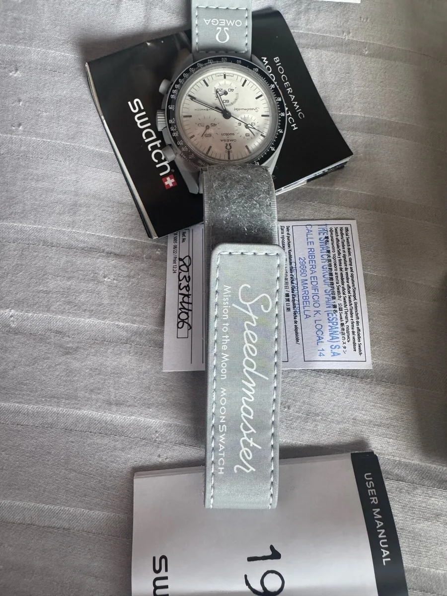 Swatch x Omega - Image 3