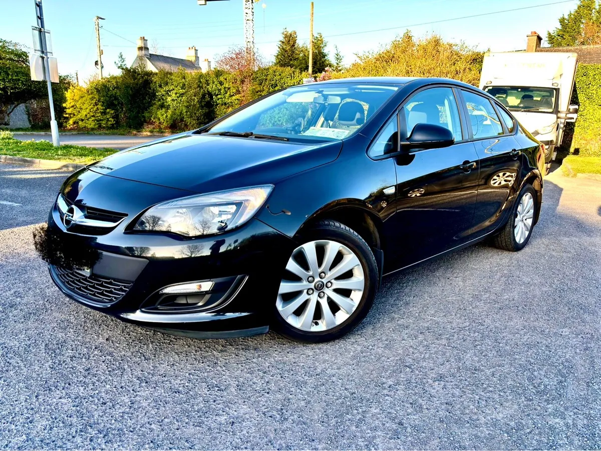 Opel Astra 1.4L petrol saloon - Image 1