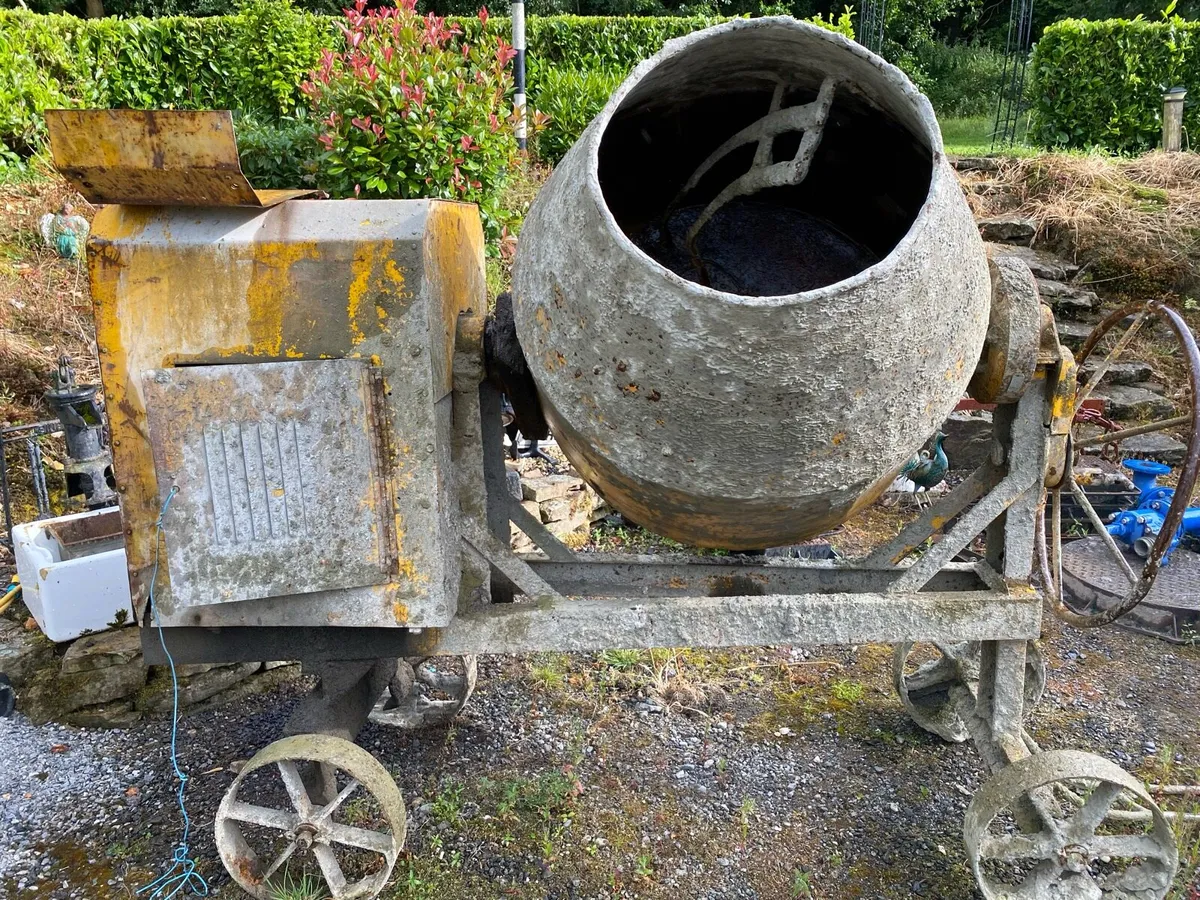Diesel Cement Mixer for sale - Image 2