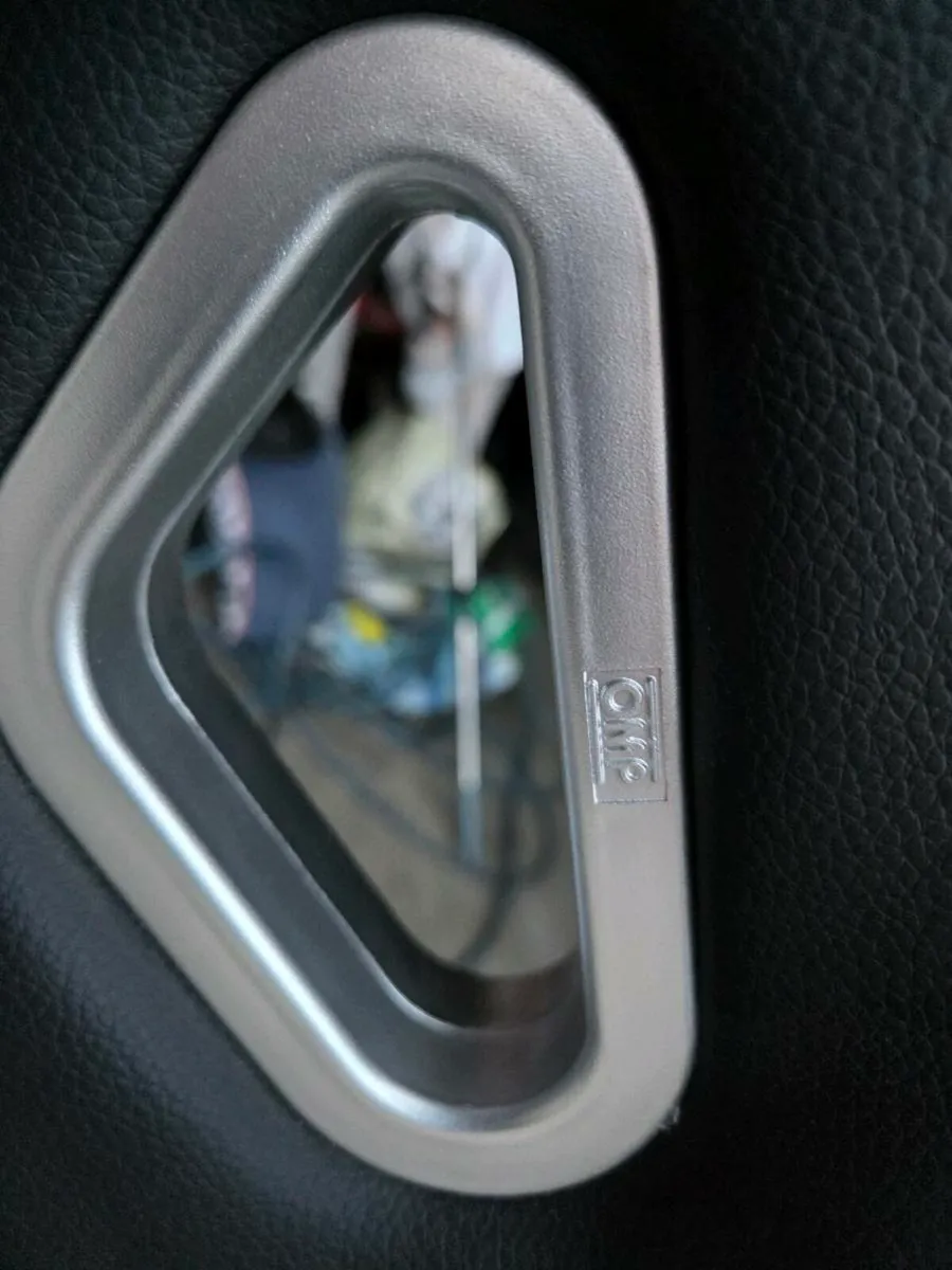 Genuine OMP car seats - Image 2