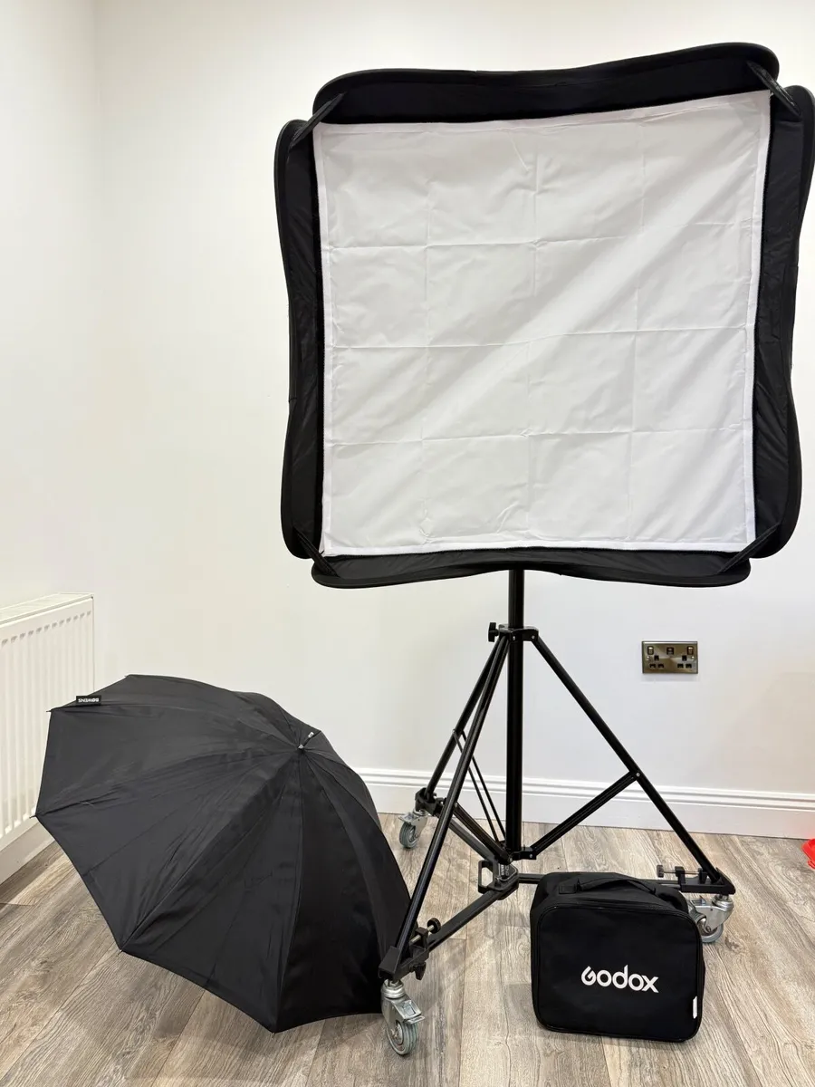 Godox Soft box and accessories - Image 1