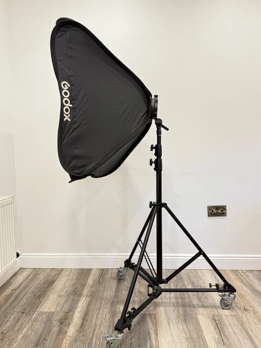 Godox Soft box and accessories - Image 4