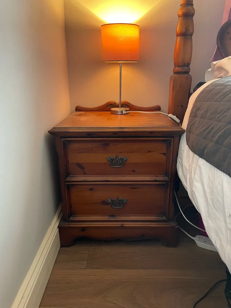 Complete Erinwood Bedroom Suite - Image 2