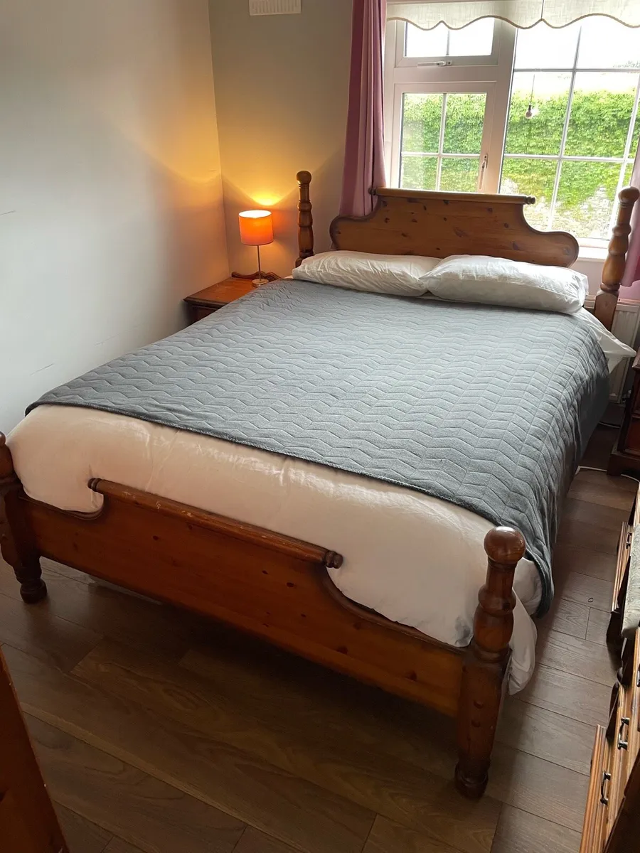Complete Erinwood Bedroom Suite - Image 3