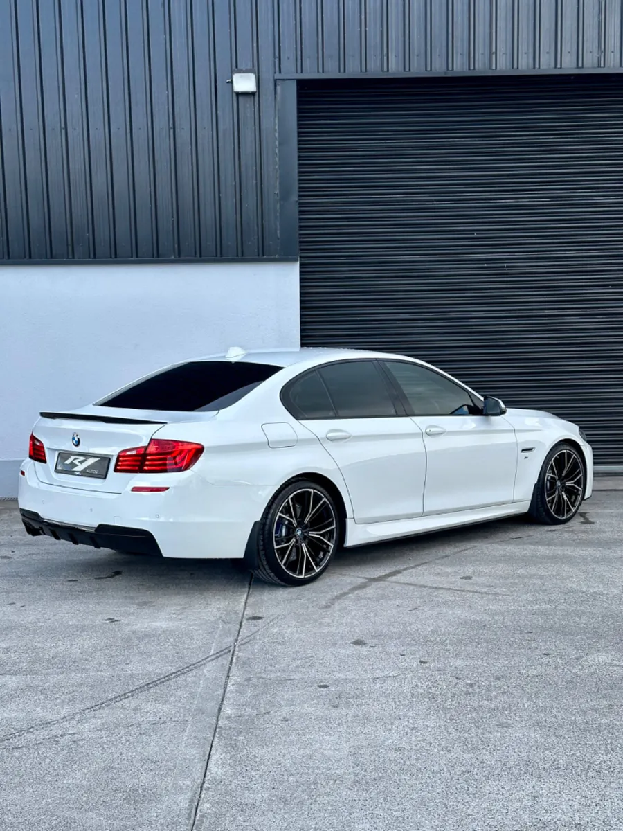 2016 BMW 520D MSPORT AUTO MPERFORMANCE - Image 2