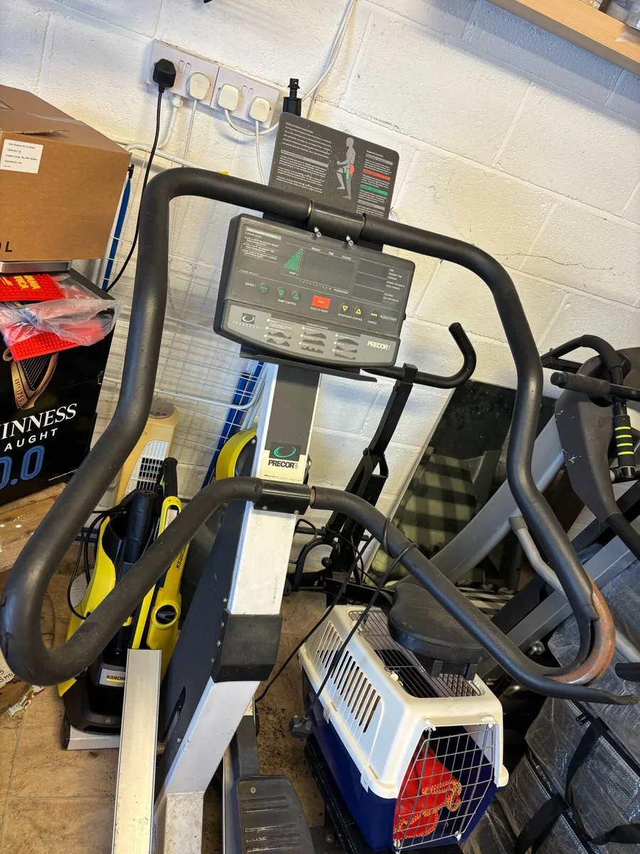 Cross trainer - Image 2