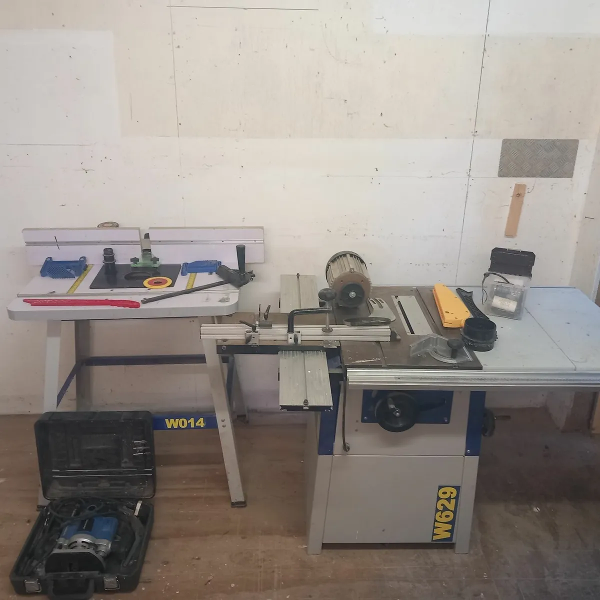 Table saw, router tabe, router