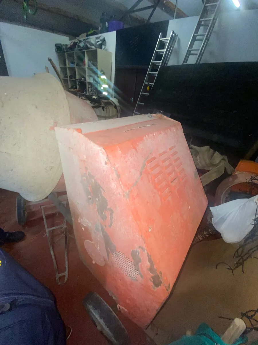 Cement mixer - Image 4
