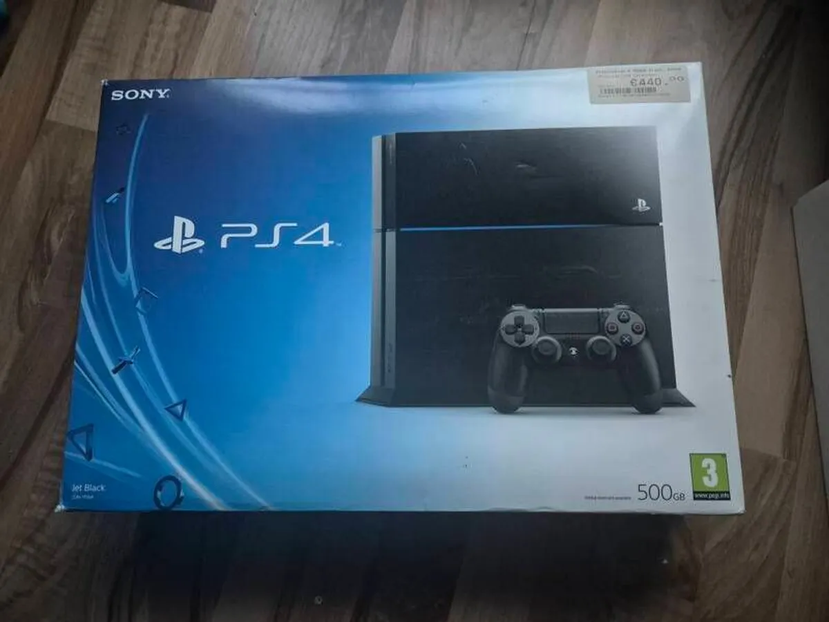 Playstation 4 with box and games - Image 1