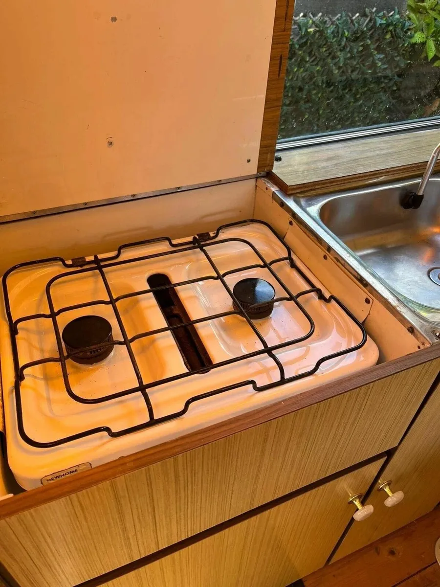 1972 Vintage Caravan - Image 3