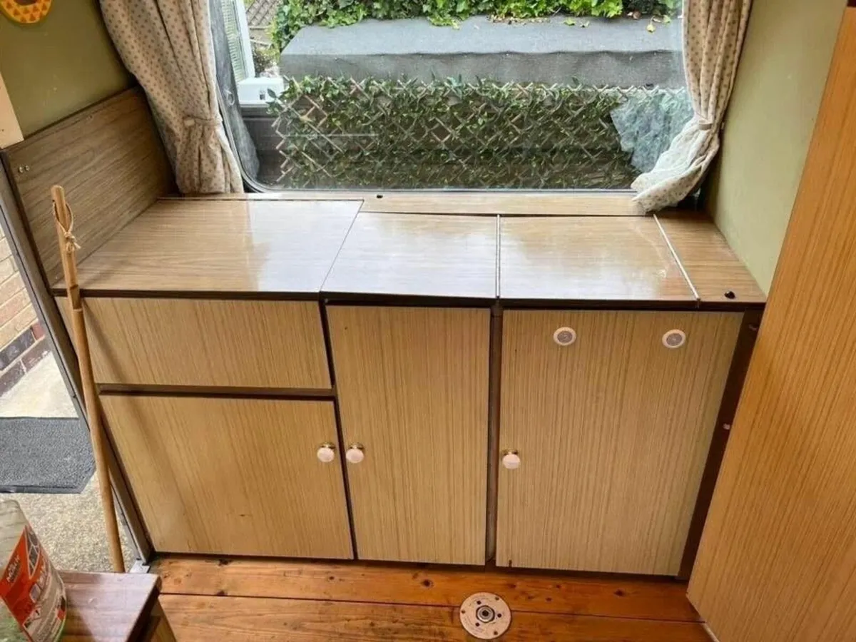 1972 Vintage Caravan - Image 4
