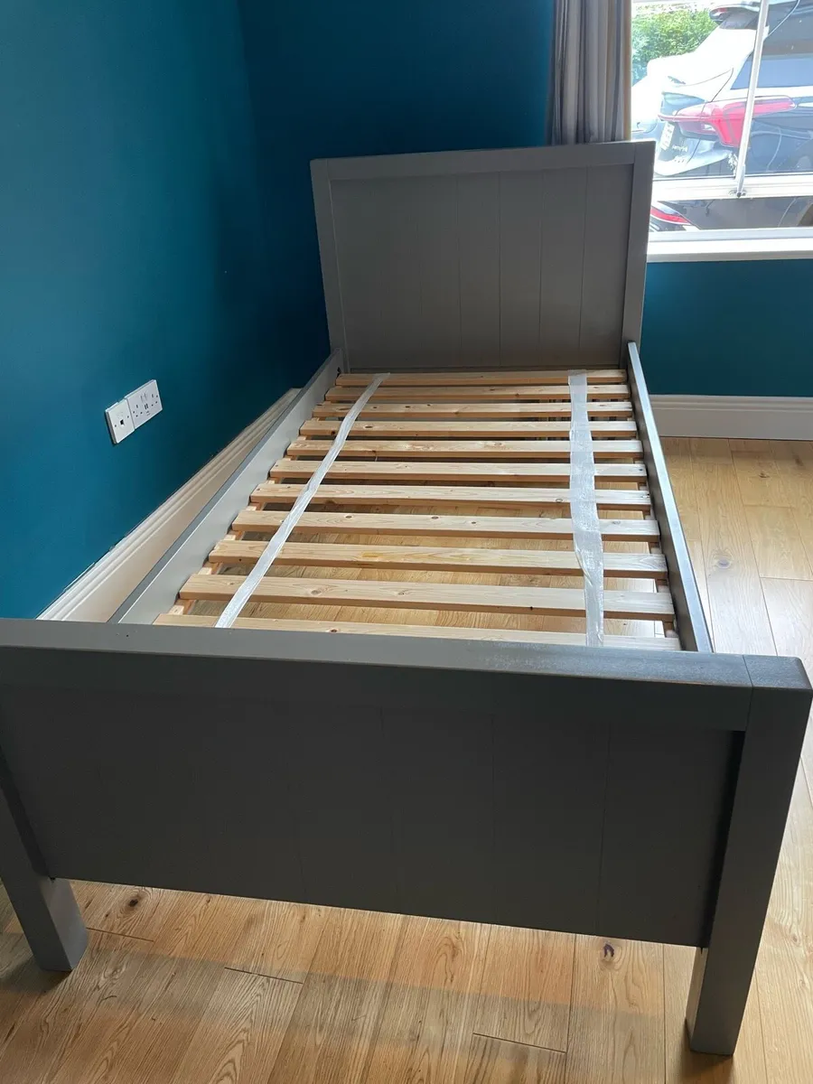 Single Bed - Image 4