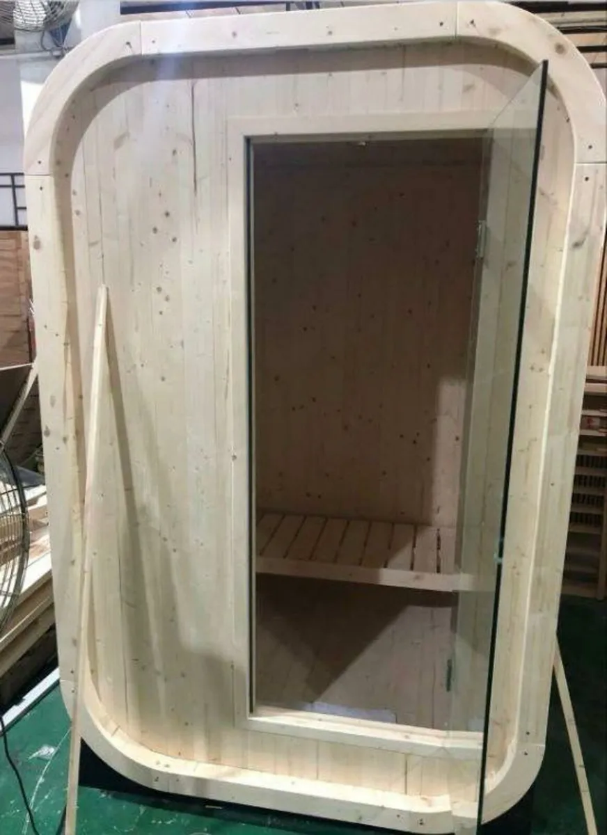 Mini cube sauna/plunge pool - Image 1