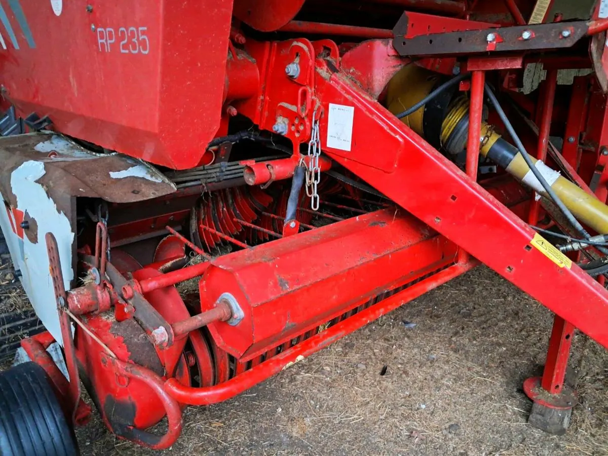 Welger 235 baler - Image 2