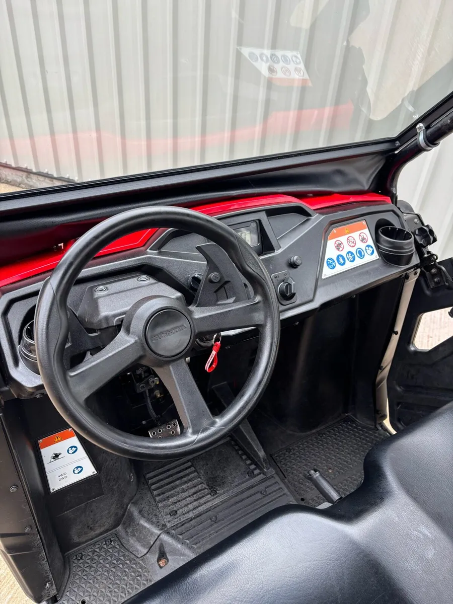 2021 Honda 520 Pioneer SXS - Image 4