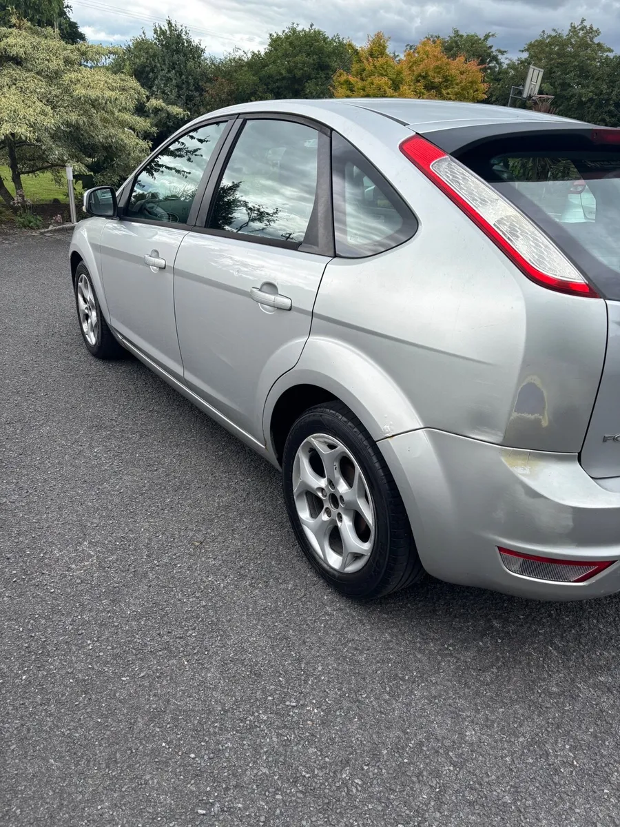 Ford Focus 2011 - Image 3