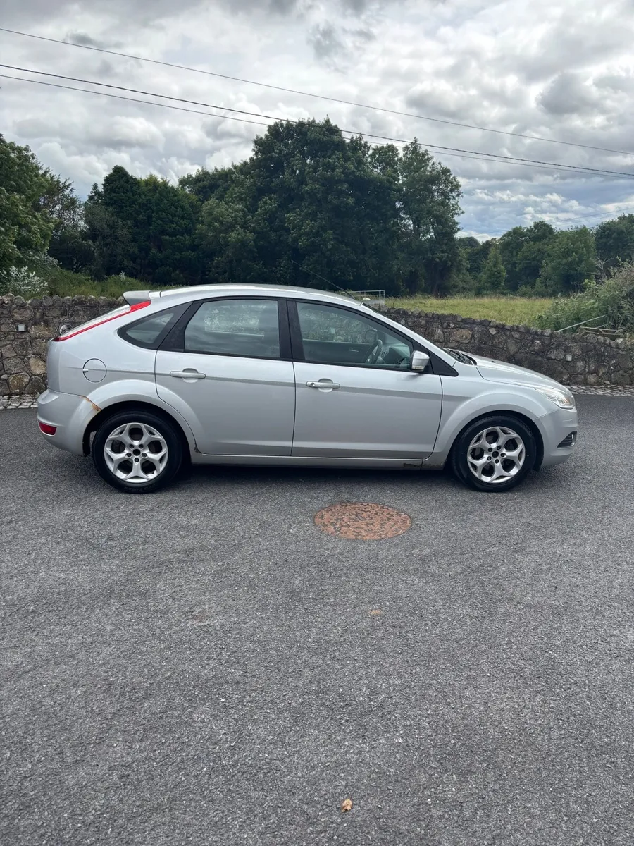 Ford Focus 2011 - Image 4