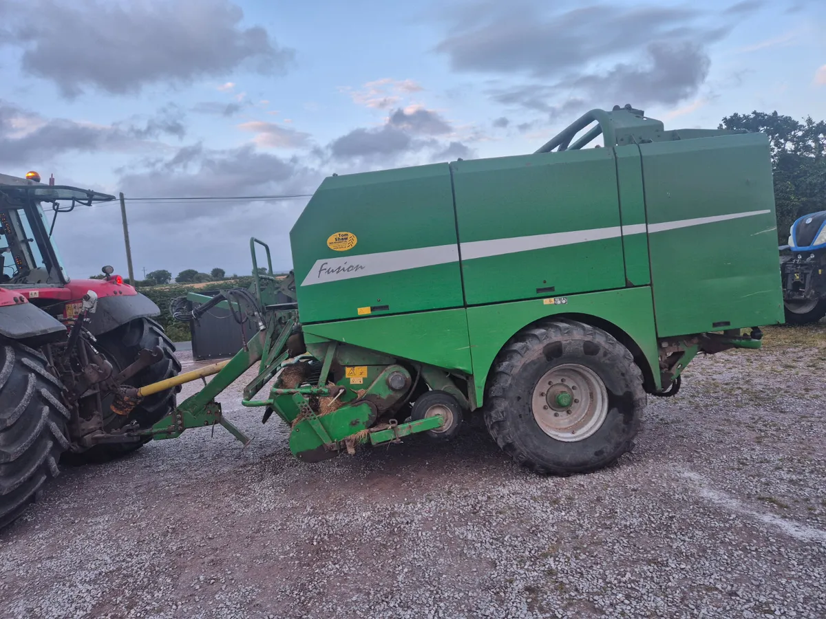 Mchale fusion 1 baler - Image 2
