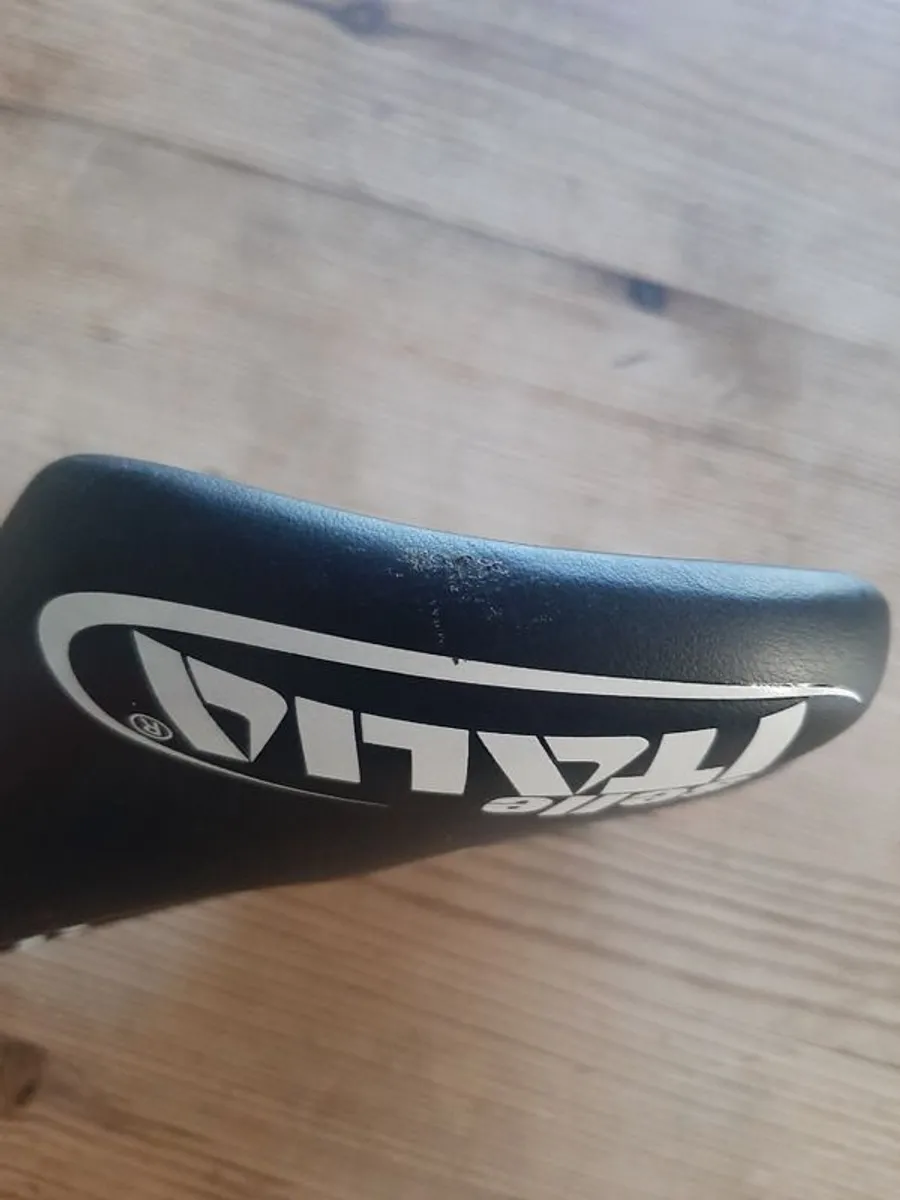 Selle Italia carbon saddle - Image 2